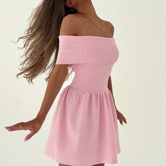 Pink Elegant Women's Off-Shoulder Mini Dress With Tight Waist And Umbrella Hem - Picture 3 of 4